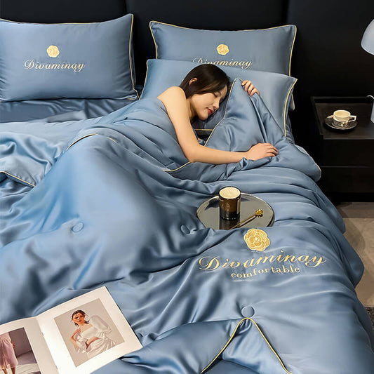 【Promotion à moitié prix à durée limitée】✨✨Ensemble de trois pièces de couette d'été en soie glacée douce pour hôtel cinq étoiles