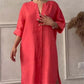 Robe décontractée et respirante de couleur unie avec manches 3/4 et col en V