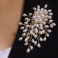 ✨Broche en perles faite à la main de haute qualité pour femme.